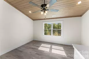 2366 W Paradise Harbor Dr, Connelly Springs, NC 28612 - Photo 24