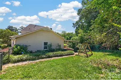 1058 13th Avenue Place NW, Hickory, NC 28601 - Photo 46