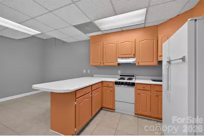 1058 13th Avenue Place NW, Hickory, NC 28601 - Photo 38
