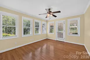 1058 13th Ave Pl NW, Hickory, NC 28601 - Photo 18