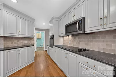 1058 13th Avenue Place NW, Hickory, NC 28601 - Photo 10
