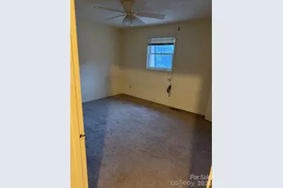 220 14th Avenue SE #2-D, Hickory, NC 28602 - Photo 4