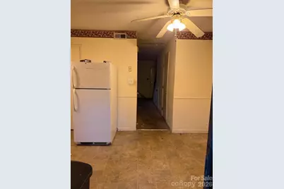 220 14th Avenue SE #2-D, Hickory, NC 28602 - Photo 10