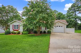 3567 Carington Ln, Statesville, NC 28625 - Photo 1