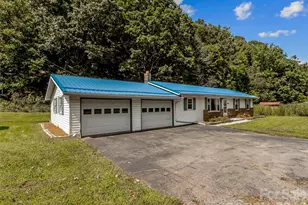 1878 Bolens Creek Rd, Burnsville, NC 28714 - Photo 2