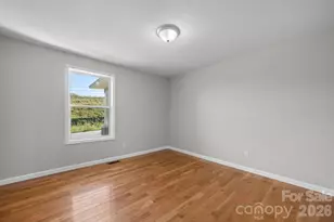 934 Fairview Dr SW, Lenoir, NC 28645 - Photo 14
