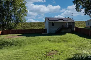 934 Fairview Dr SW, Lenoir, NC 28645 - Photo 18