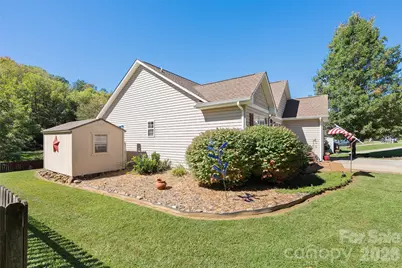 25 Village Street, Clyde, NC 28721 - Photo 34