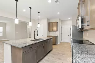 6151 Moonview Ct, Charlotte, NC 28212 - Photo 8