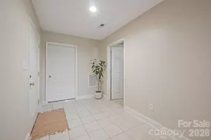 9530 Driftwood Ct, Hickory, NC 28601 - Photo 16