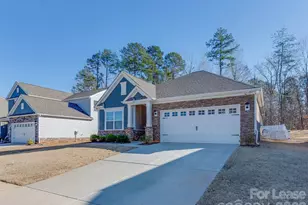 3721 Stanley Crk Dr, Mount Holly, NC 28120 - Photo 2