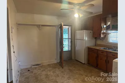 1435 Dean Street, Charlotte, NC 28216 - Photo 6