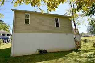 329 Morehead Rd, Marion, NC 28752 - Photo 4