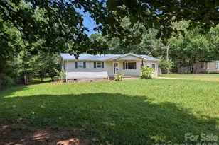 1859 Rollins Dr, Catawba, NC 28609 - Photo 2