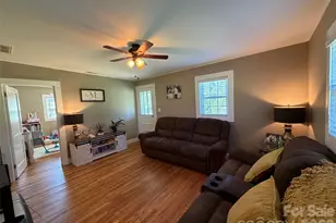 41 Whitner Dr, Marion, NC 28752 - Photo 10