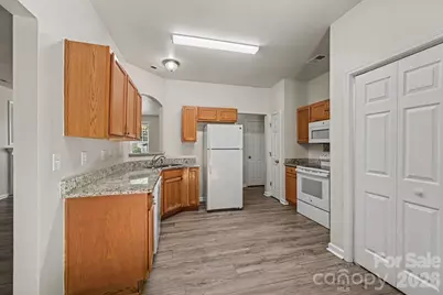 4731 Canipe Drive, Charlotte, NC 28269 - Photo 12