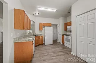 4731 Canipe Dr, Charlotte, NC 28269 - Photo 12