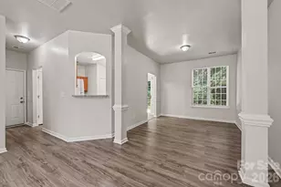 4731 Canipe Dr, Charlotte, NC 28269 - Photo 8