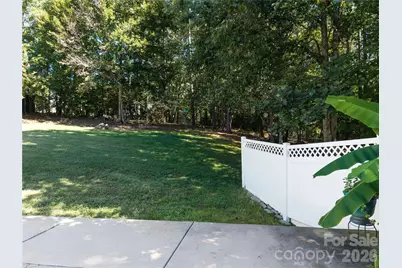 6391 Cathedral Drive, Hickory, NC 28601 - Photo 18