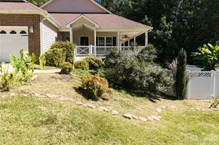 6391 Cathedral Dr, Hickory, NC 28601 - Photo 12
