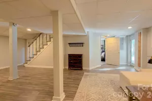 431 9th St NW, Hickory, NC 28601 - Photo 38