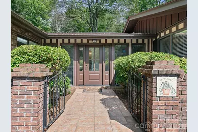 130 Brandon Road, Hendersonville, NC 28739 - Photo 2