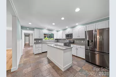130 Brandon Road, Hendersonville, NC 28739 - Photo 10