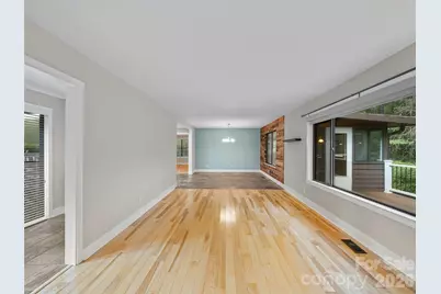 130 Brandon Road, Hendersonville, NC 28739 - Photo 6