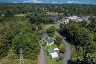 102 Lake Dr, Rhodhiss, NC 28601 - Photo 1