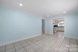 102 Lake Dr, Hickory, NC 28601 - Photo 8