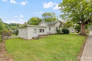 102 W Marshall St, Waynesville, NC 28786 - Photo 4