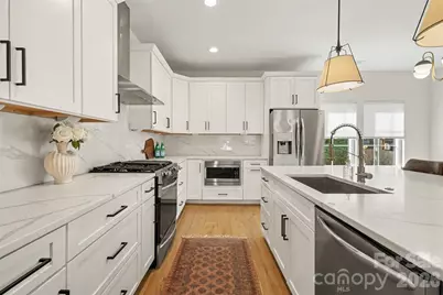 1713 Mimosa Avenue, Charlotte, NC 28205 - Photo 8