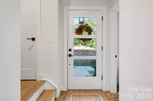 1713 Mimosa Ave, Charlotte, NC 28205 - Photo 6