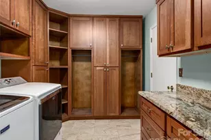 623 Owensby Rd, Hendersonville, NC 28792 - Photo 20
