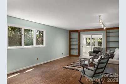 623 Owensby Road, Hendersonville, NC 28792 - Photo 8