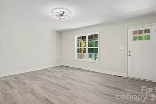 1815 Hollywood Dr, Salisbury, NC 28144 - Photo 4