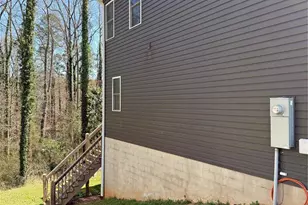1084 20th St NE, Hickory, NC 28601 - Photo 2