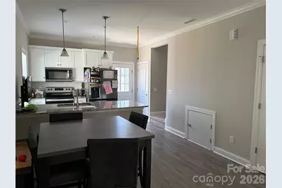 1084 20th Street NE, Hickory, NC 28601 - Photo 4