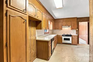 1213 Hawthorne Rd, Lancaster, SC 29720 - Photo 16
