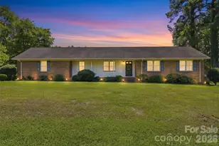 1213 Hawthorne Rd, Lancaster, SC 29720 - Photo 1