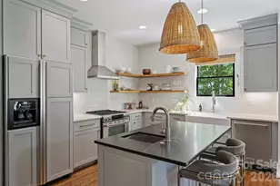 2121 Chambwood Dr, Charlotte, NC 28205 - Photo 8