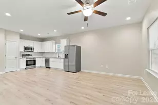 405 Baker St, Gastonia, NC 28052 - Photo 4