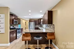 14 Willow Rd, Asheville, NC 28804 - Photo 8