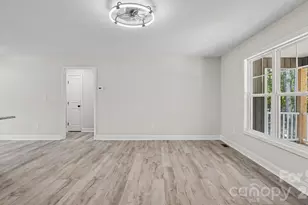 1825 Hollywood Dr, Salisbury, NC 28144 - Photo 4