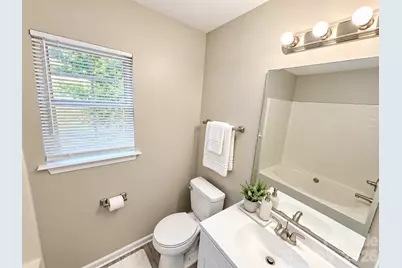 5430 Peachwood Drive, Charlotte, NC 28216 - Photo 10
