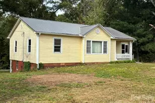 949 Cove Rd, Rutherfordton, NC 28139 - Photo 2