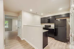 1773 J Julian Ln, Charlotte, NC 28208 - Photo 6