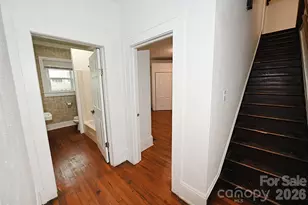 755 2nd Ave SW, Hickory, NC 28602 - Photo 6