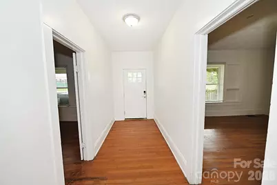 755 2nd Avenue SW, Hickory, NC 28602 - Photo 4