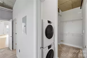 505 E 6th St, Charlotte, NC 28202 - Photo 16